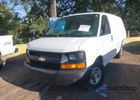 2011 Chevrolet Express 2500 Work Van из США, поврежденный, VIN 1GCWGFCA0B1153181